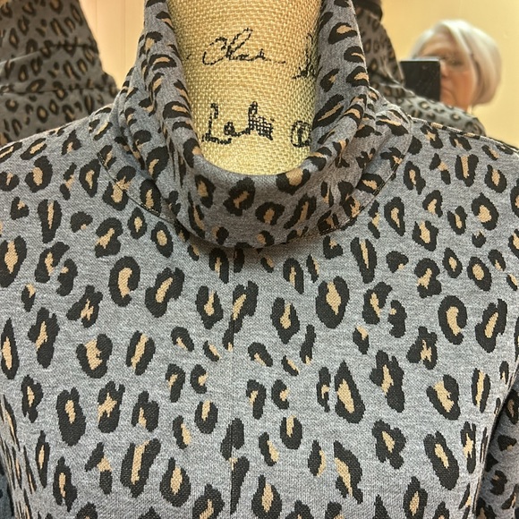 NWT TOP IT OFF leopard print dress. - Picture 2 of 3